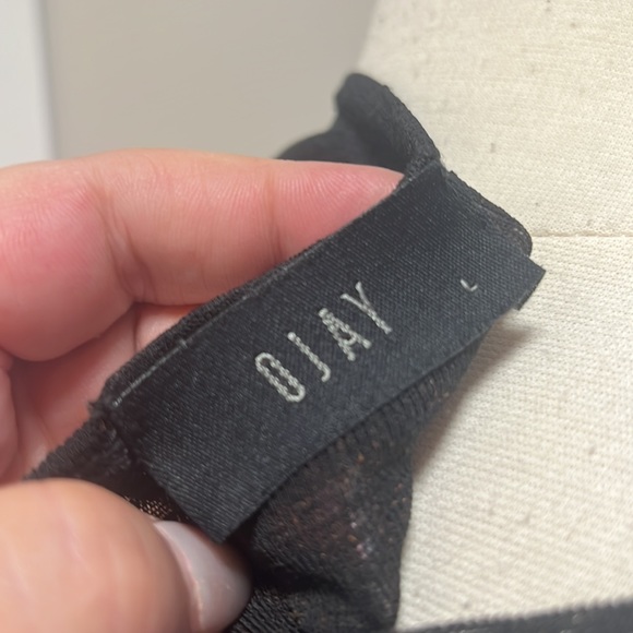 OJay large black quarter sleeve top - Picture 6 of 6